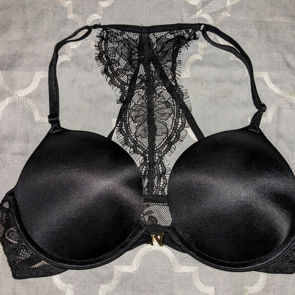 Elegant Black Lace Bra